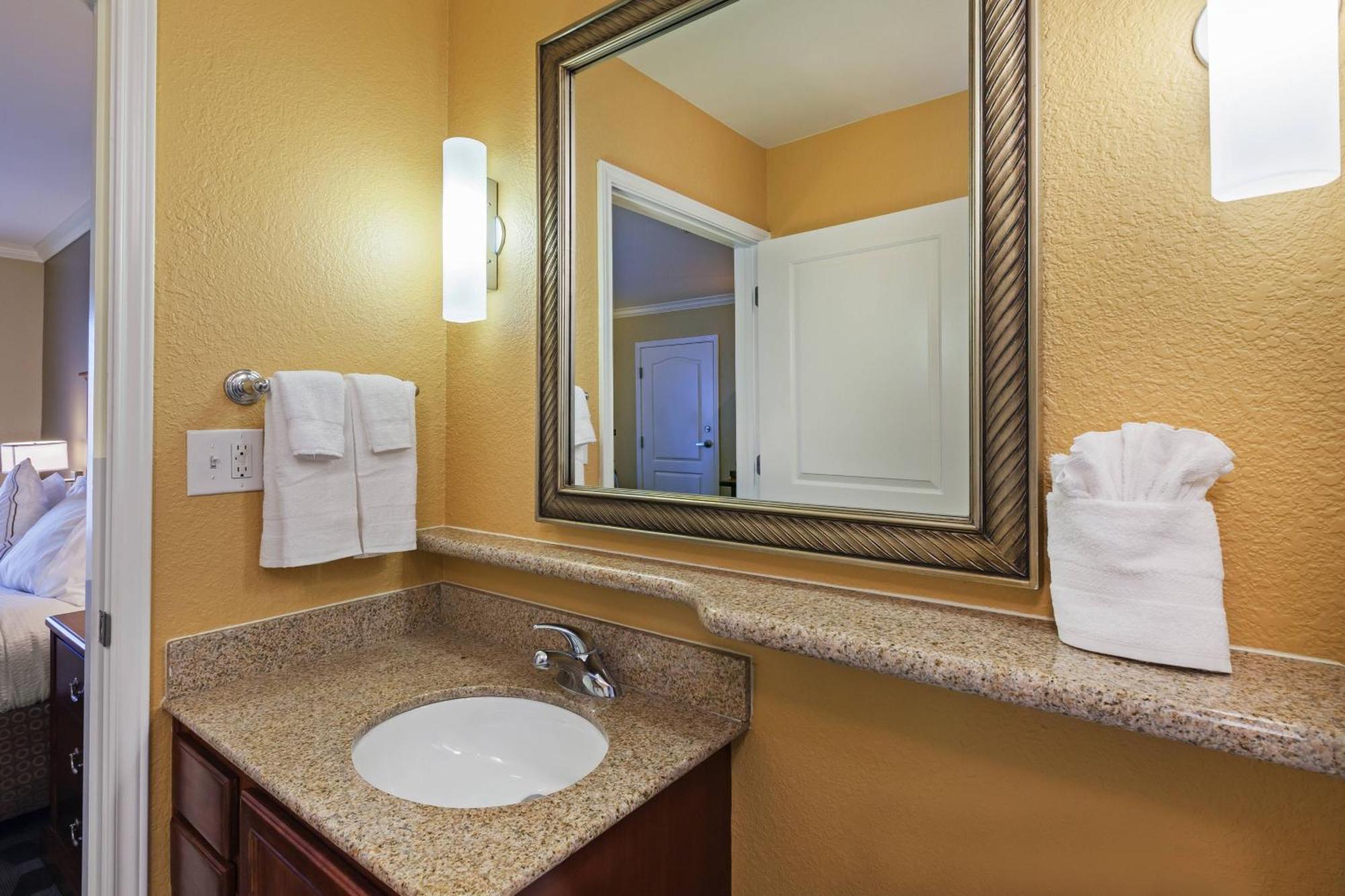 Towneplace Suites By Marriott Odessa Exterior photo